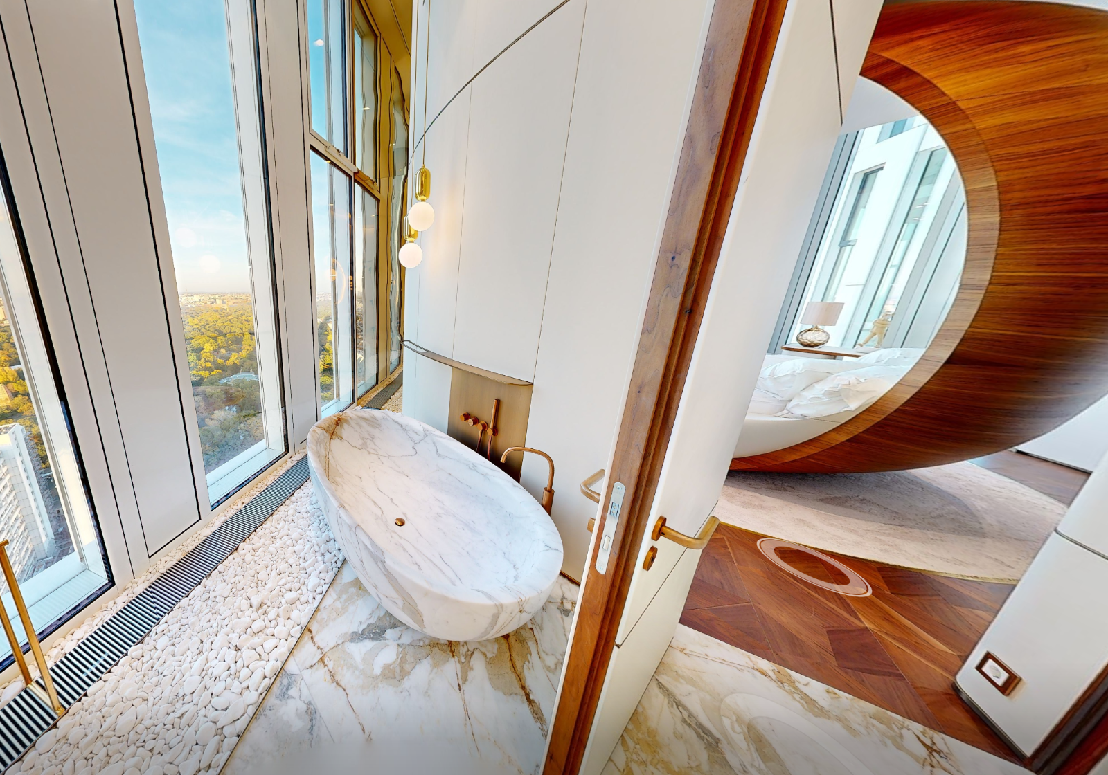 En-suite marble bath